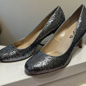 Silver Glitter Heals